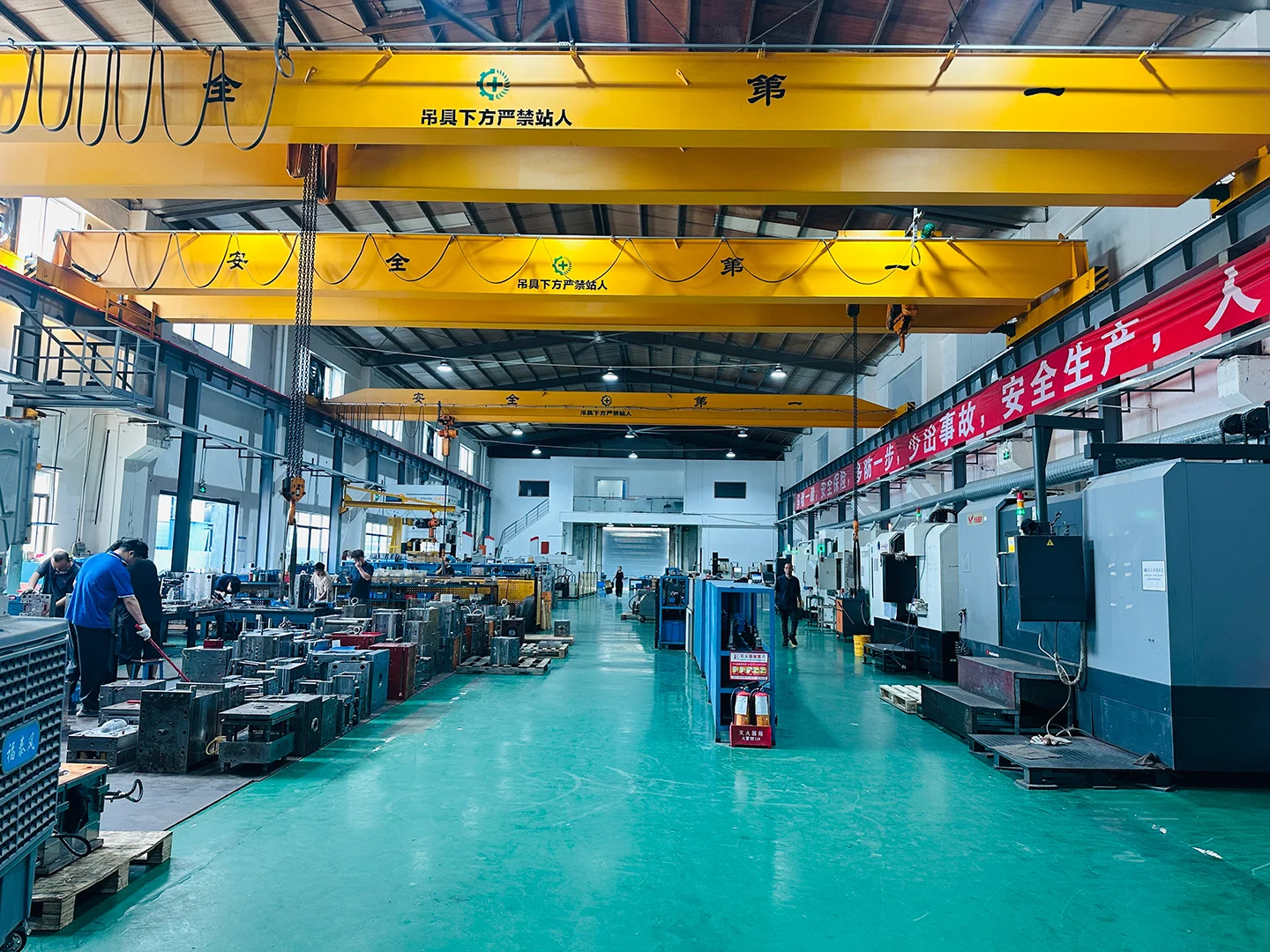 injection-moulding-02