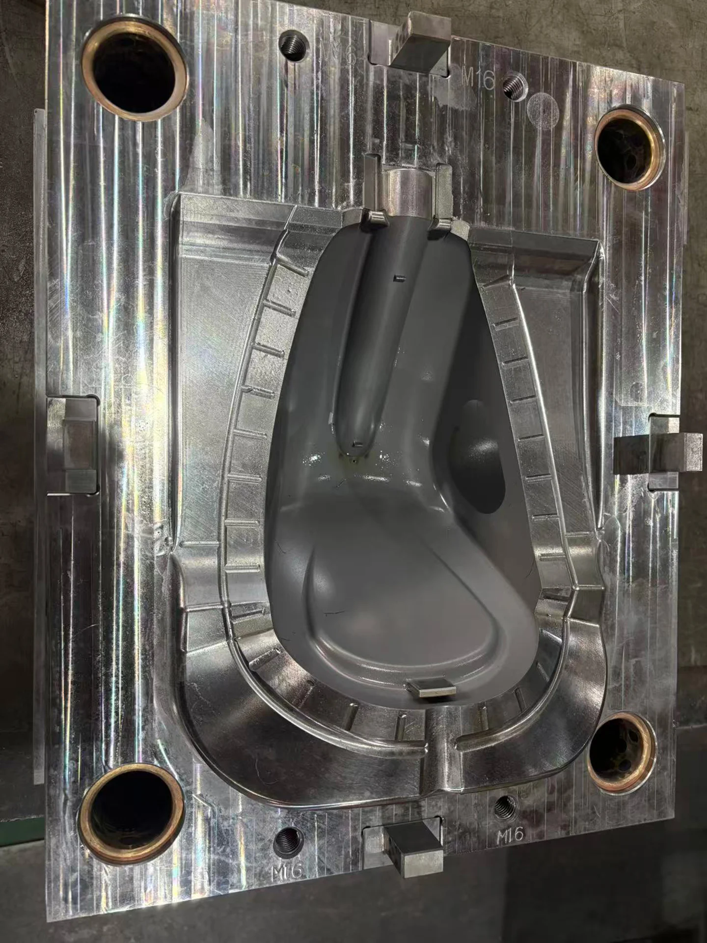 injection-moulding-08