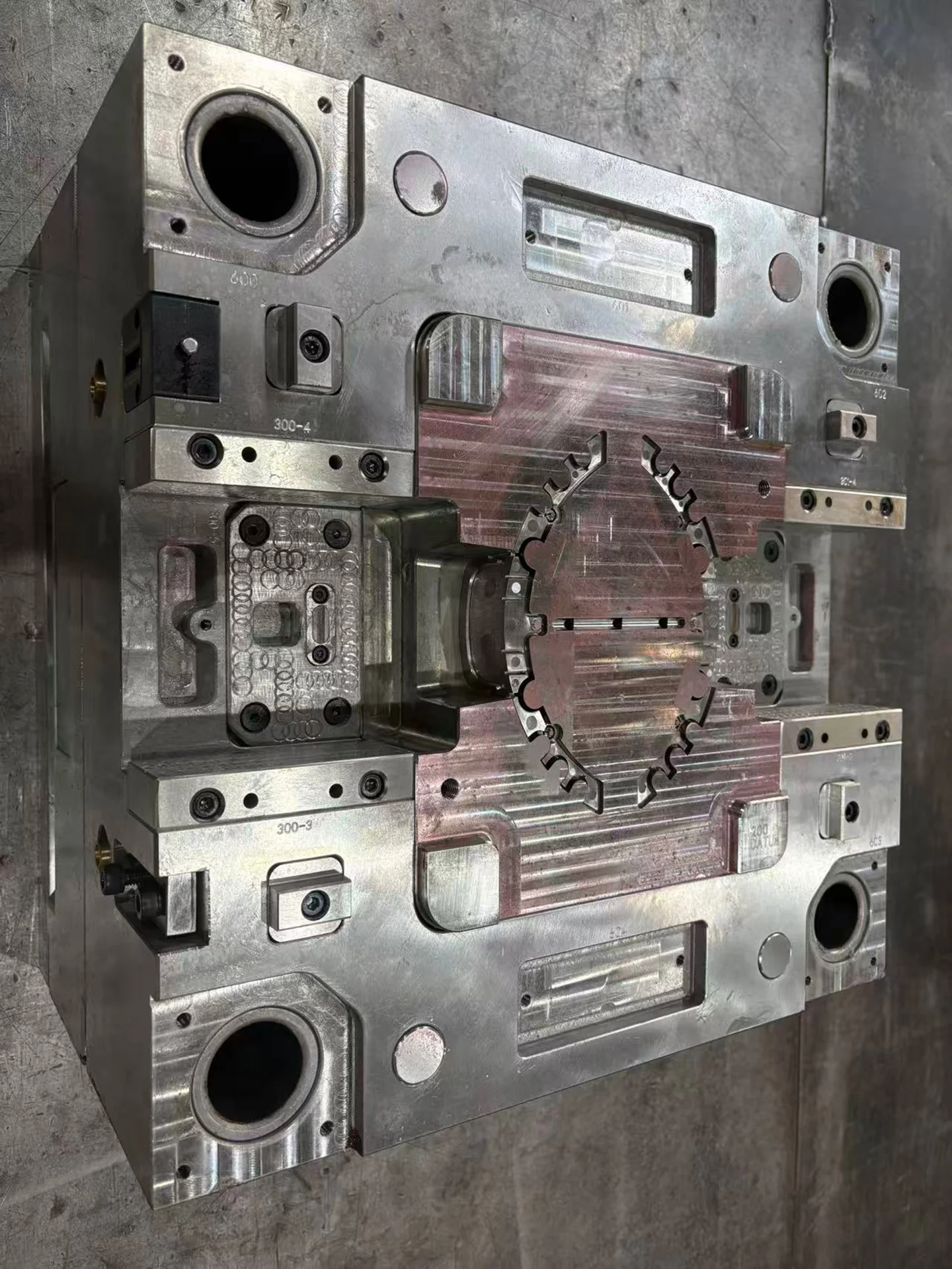 injection-moulding-10